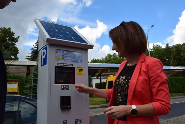 Dotychczas w Sandomierzu działała tylko jedna aplikacja parkingowa- SkyCash. Od 3 października  Flowbird jest kolejnym dostawcą