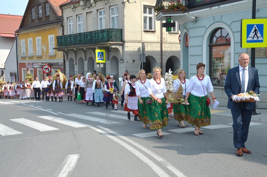 Dożynki Powiatowe w Bochni, rolnicy dziękowali za tegoroczne...