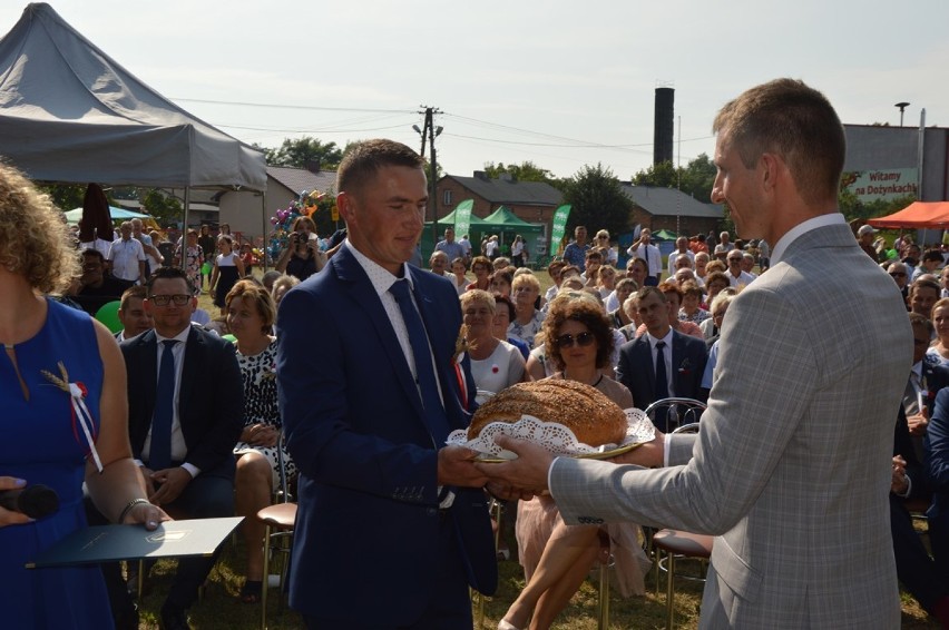 Biało-Czerwone Dożynki w Zadzimiu