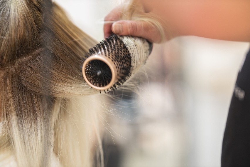 TOP 12 salonów fryzjerskich w Wolbromiu. Do nich klienci zaglądają najczęściej 