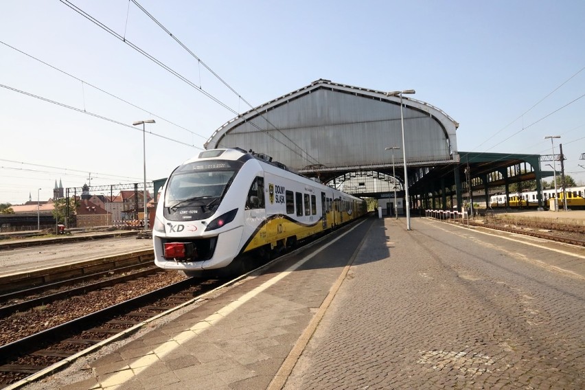 Dworzec PKP w Legnicy jest remontowany, będą 4 windy.