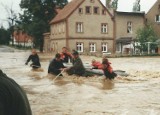 "Powódź Tysiąclecia". Tragiczne chwile na Opolszczyźnie sprzed 24 lat. Zobacz nasz film dokumentalny!