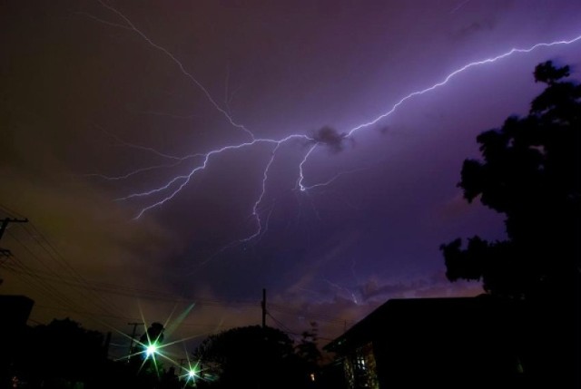 Meteorolodzy ostrzegają przed burzami w naszym województwie. ...