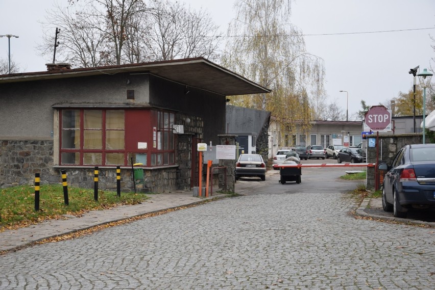 Szpital w Skierniewicach przekształcają w covidowy. W środku jest już wojsko