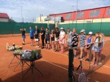 Letnia Szkółka Tenisa Ziemnego w Helu: tak minęły dzieciom tenisowe wakacje 2022 na Początku Polski | ZDJĘCIA