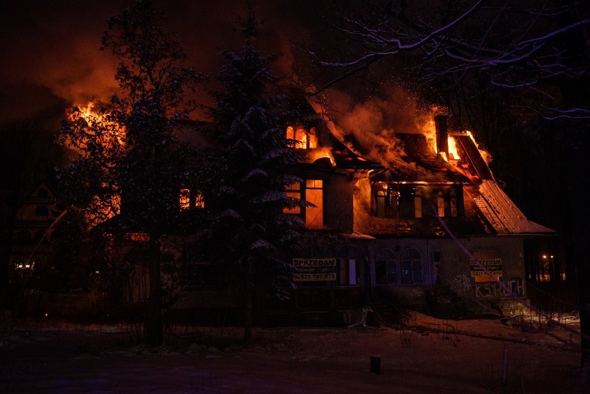 Pożar zabytkowej willi Borek w Zakopanem