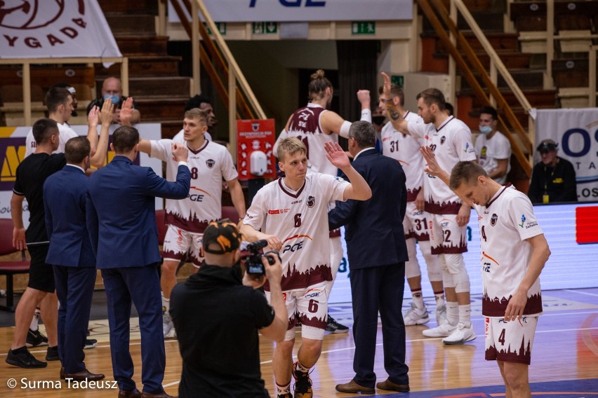 Szymon Szmit. Średnie: mecze 1, czas gry 0.20 min., straty 1