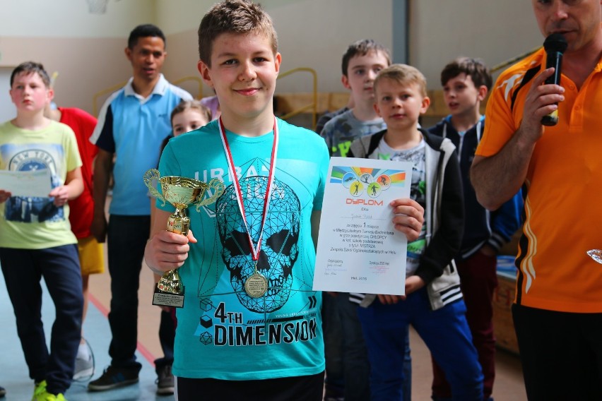 Międzyszkolny Turniej Badmintona w Helu