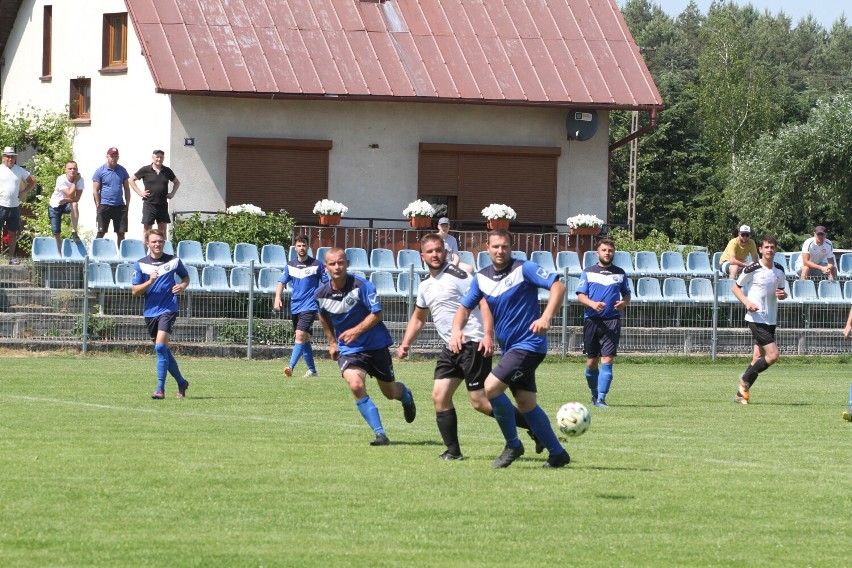 Grad goli w derbowym spotkaniu Sokoła Kaszczor z Gwiazdą Siedlec