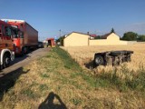 WYPADEK: Zderzenie ciężarówki na krotoszyńskich numerach z osobówką w Lamkach [ZDJĘCIA]