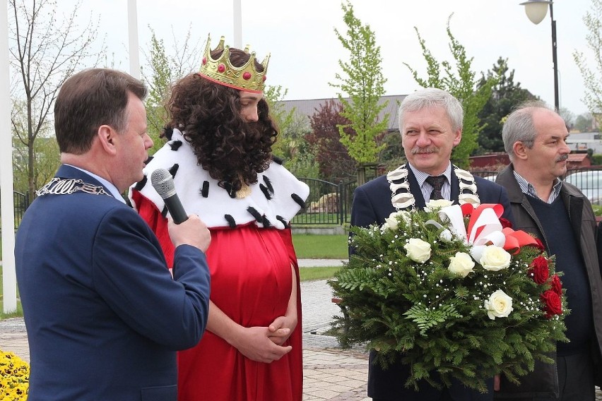 Jarmark Kazimierzowski 2017 w Kowalu. Przemarsz, koncert Eleni i inne atrakcje