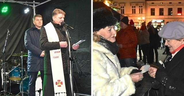 Ksiądz dziekan Mariusz Kiszczak (z lewej) najpierw pobłogosławił opłatki, a potem mieszkańcy Oświęcimia zaczęli sobie składać życzenia.
