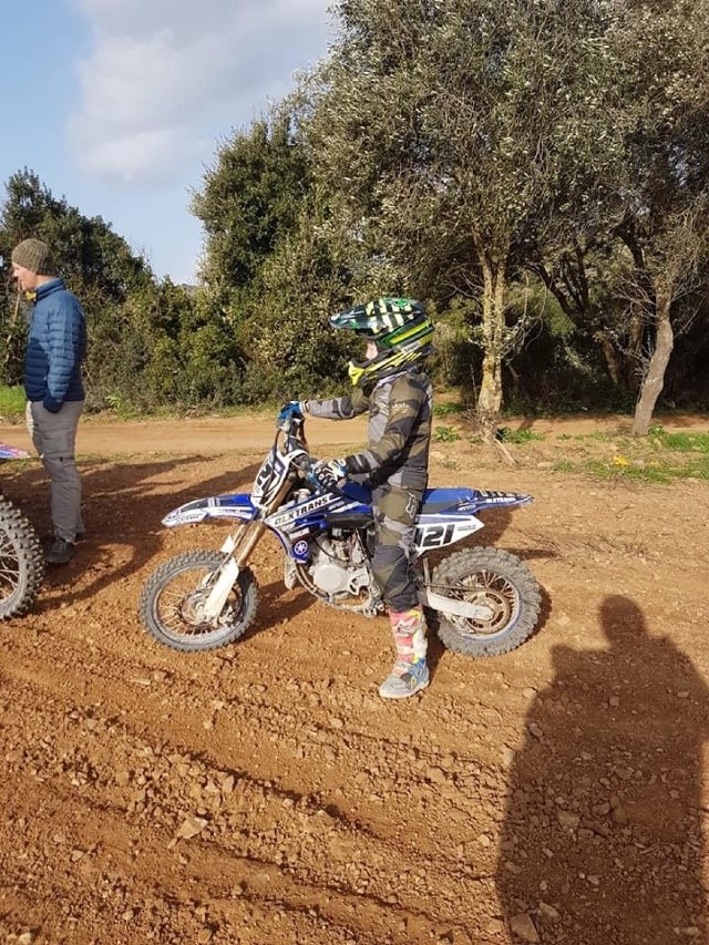 Maks to nadzieja bydgoskiego żużla. W 2019 roku obronił Puchar Polski Pit Bike oraz wygrał mistrzostwa okręgu bydgoskiego (oba triumfy w klasie Stock 90); zdobył ponadto złoto w miniżużlowych mistrzostwach Polski dla chłopców do 10. roku życia. Jesienią 2019 r. zdał egzamin na licencję MŻ, uprawniający do startów w klasie 80-125 cc.