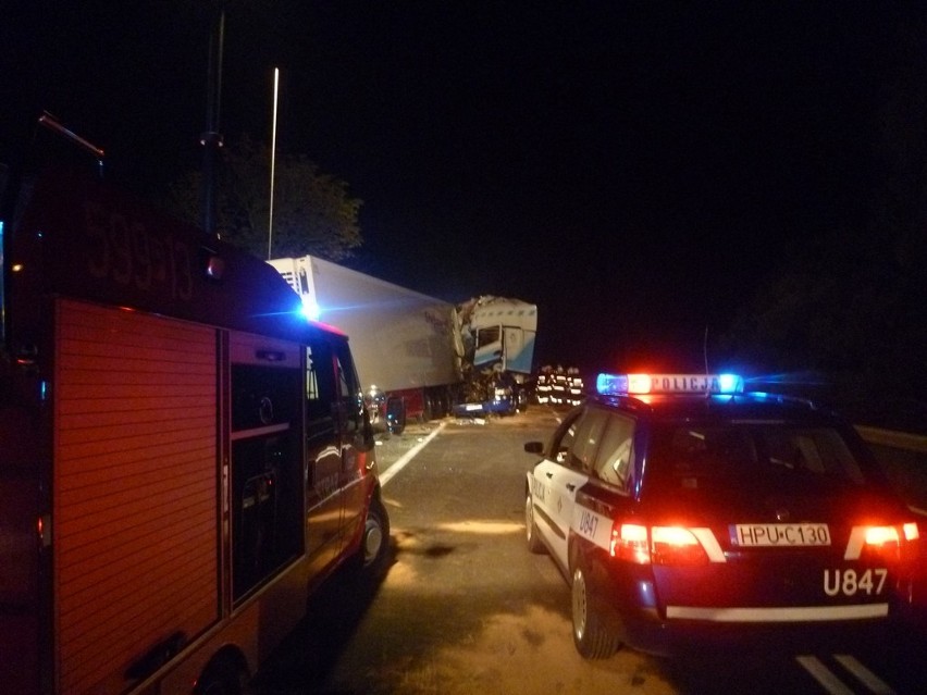 Na DK 92 w Młodasku doszło do zderzenia dwóch tirów