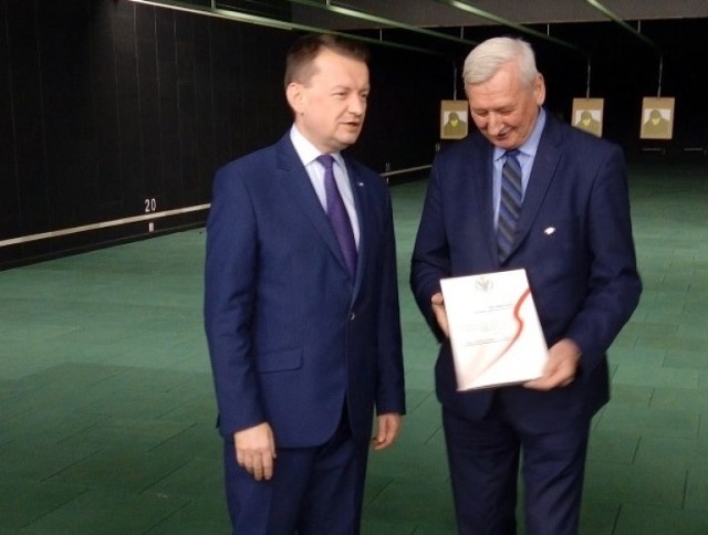 27 listopada 2019 r. starosta Pawluś odebrał z rąk Mariusza Błaszczaka, Ministra Obrony Narodowej zapewnienie finansowania strzelnicy w kwocie 1,36 mln zł.