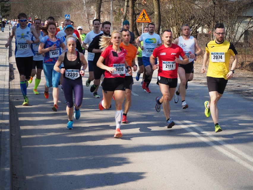 Półmaraton Wiązowski 2017. Zobaczcie fotorelację z biegu!...