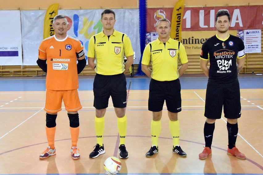 I liga futsalu. Zwroty akcji w meczu BestDrive Futsal Piła - LZS Dragon Bojano. Zobaczcie zdjęcia