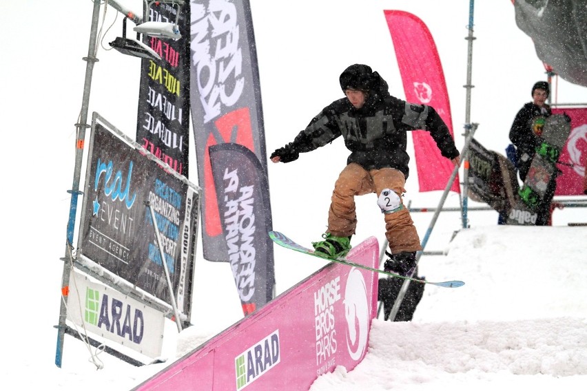 Snowboardziści rywalizują na wielkiej rampie przy Magnolii (ZOBACZ ZDJĘCIA)