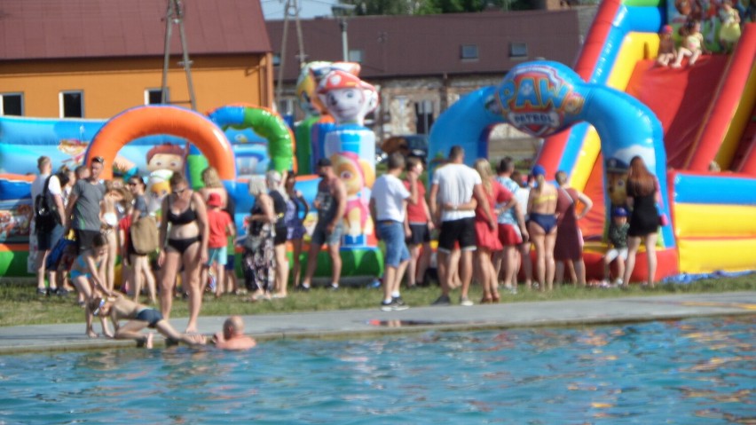 Święto Sąsiadów na basenie w Żarkach. To była wspaniała zabawa. Zobacz ZDJĘCIA