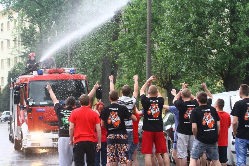 Juwenalia 2012 na Uniwersytecie Łódzkim: Pobudka studencka na Lumumbowie