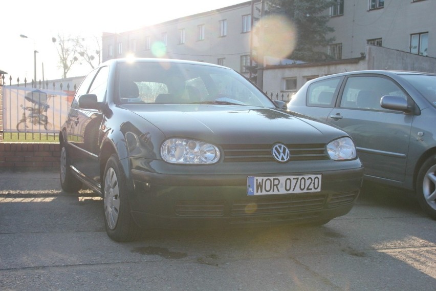 VW Golf, rok 1998, 1,6 benzyna+gaz, cena 3800zł