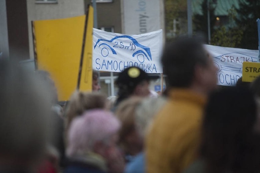 Strajk nauczycieli 2019. Pieniądze dla nauczycieli. Koszalin znalazł na to sposób