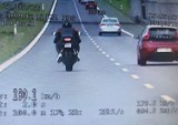Lublin. Motocyklista pędził po drodze ekspresowej 180 km/h. Nie miał uprawnień do kierowania