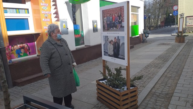 Wyjątkowa wystawa jest już zamontowana przy ul. Grudziądzkiej w Chełmnie