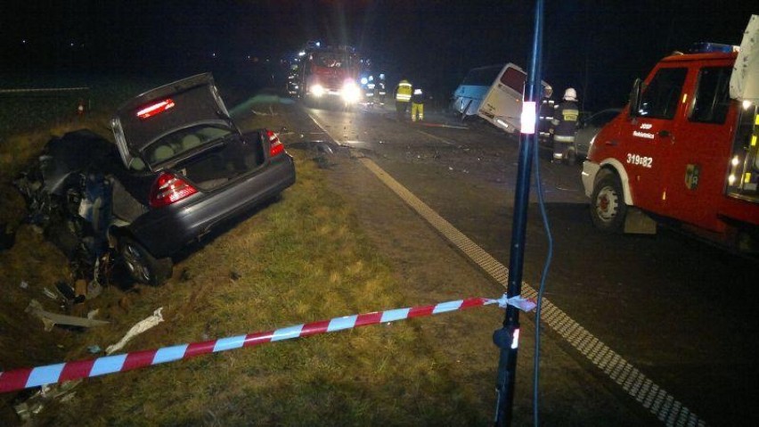 Wypadek w Napachaniu: Autobus zderzył się z samochodem [ZDJĘCIA]