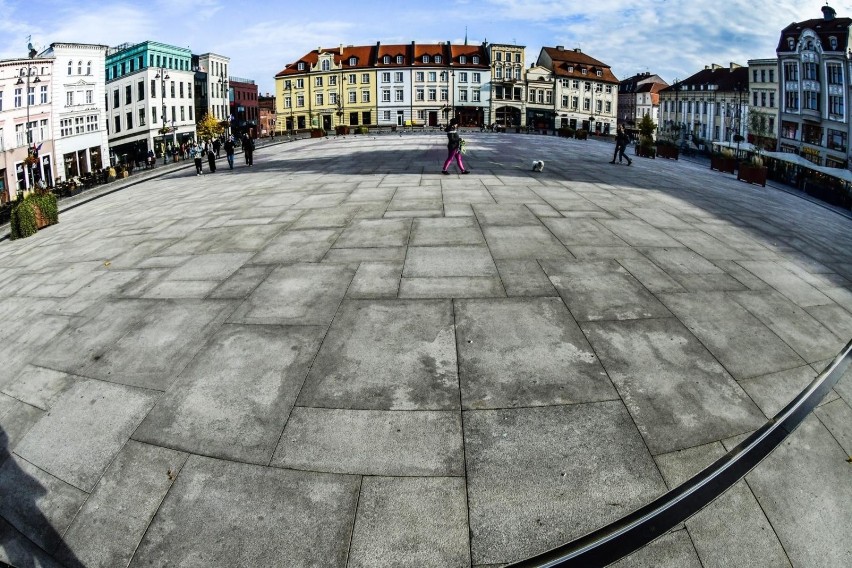 19.10.2021 bydgoszcz  stary rynek bydgoszcz bardzo brudne...