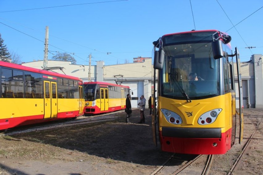 Pierwsze tramwaje Pesa Swing trafią do Łodzi w sierpniu 2015.