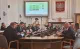Starogard Gdański. Będą nowe stawki podatków za transport i nieruchomości