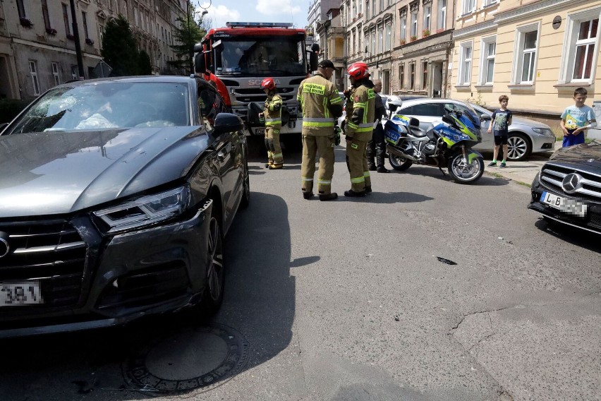 Wypadek na ulicy Łukasińskiego w Legnicy, zobaczcie zdjęcia