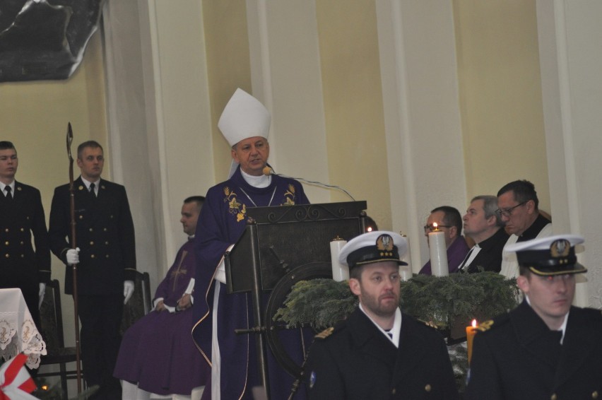 Pogrzeb oficerów Marynarki Wojennej w Gdyni