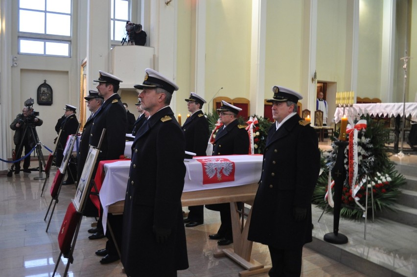 Pogrzeb oficerów Marynarki Wojennej w Gdyni