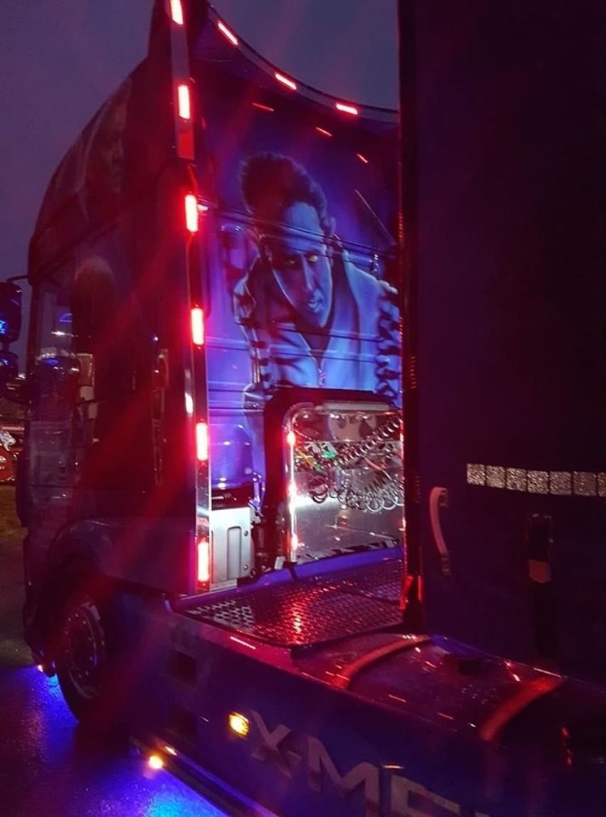 Ciężarówka z bohaterami filmu X-Men zwycięża Master Truck...