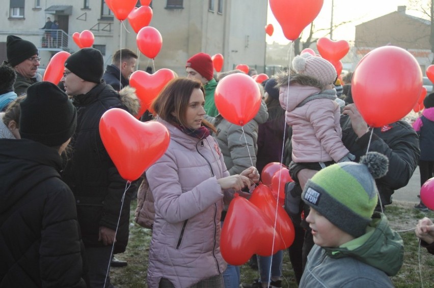 Koźmin Wielkopolski murem za Owsiakiem [ZDJĘCIA + FILM]