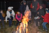 Z Niemiec do Raszówki świętować Nowy Rok? Tam się nie da tak żyć jak tu. Fotorelacja ze strażackiego ogniska w Raszówce pod Legnicą