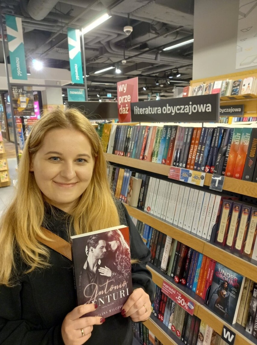 26-letnia Karolina Wilczęga z Koszarawy właśnie zadebiutowała ze swoją pierwszą powieścią. Przeczytacie "Antonio Venturi"?