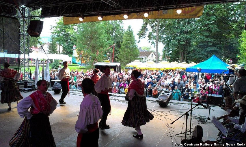 &quot;Folklor Pod Kalenicą&quot; za nami (ZDJĘCIA)