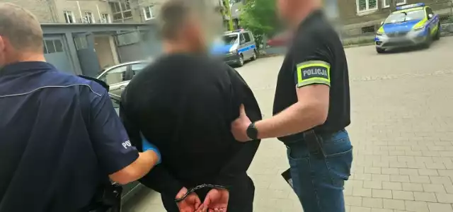 Trzech oszustów działających metodą "na policjanta" zostało zatrzymanych przez policjantów z Zawadzkiego.