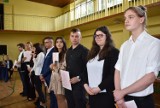 Zakończenie roku szkolnego klas maturalnych w ZS im ŻAK w Makowie. 29.04.2022. Zdjęcia