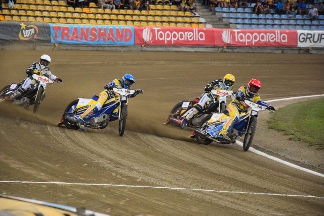 Derby ciągle trwają. Zobaczcie pierwsze zdjęcia z tego wyjątkowego spotkania (stan na godzinę 21.26)