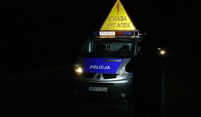 Policjant z komendy w Piotrkowie ranny w wypadku na...