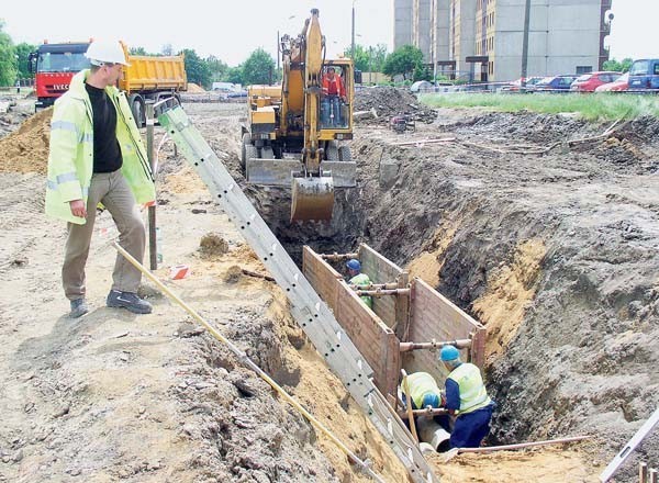 Budowa kanalizacji rozpoczęła się w rejonie ulicy Leśnej