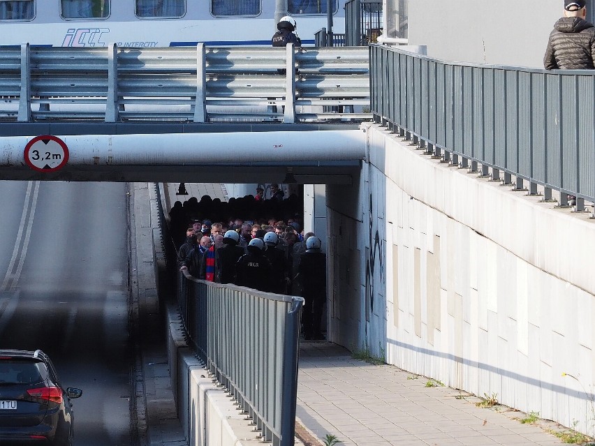 Ponad 17 tysięcy kibiców dopingowało Widzew w meczu z...