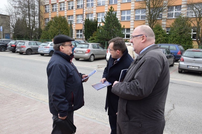 Urzędnicy z województwa opowiadali w Łasku o programie #NowaPiątka [zdjęcia i wideo]