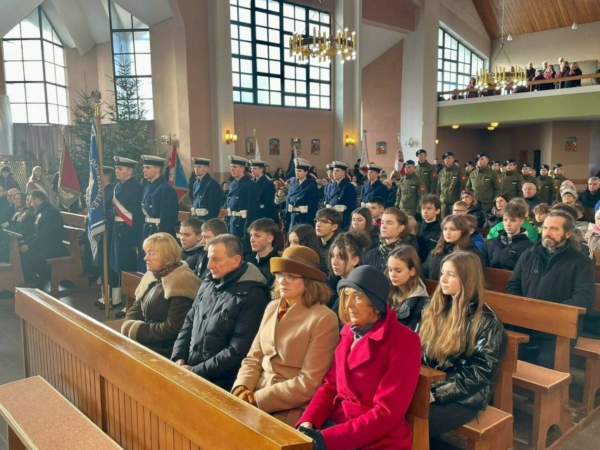 400 lat Wierzbnika Starachowic. Uroczysta msza rozpoczęła jubileuszowe uroczystości. Zobacz zdjęcia  
