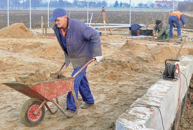 Budowa masztu Ery w Nieborowie wywołała sprzeciw sąsiadów inwestycji