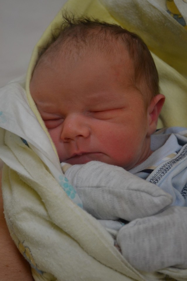 Antoni Roszkowski z Kartuz, ur. 9.11.2015 r., godz. 17.10, 
3400 g, 54 cm, PCZ w Kartuzach,